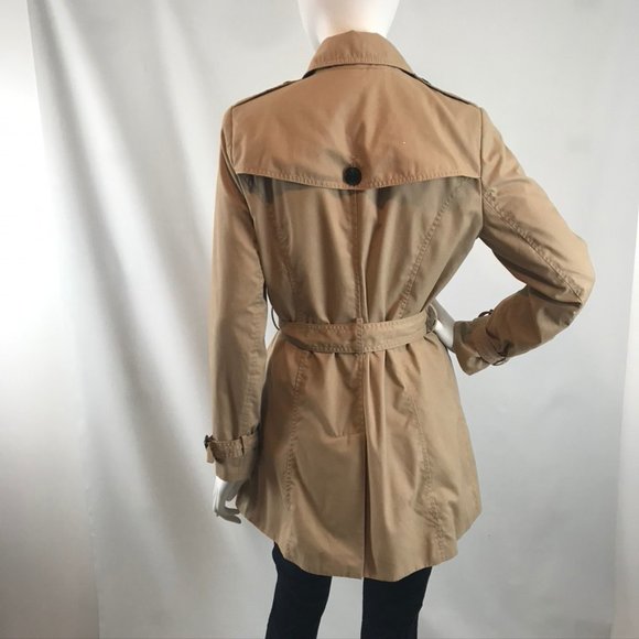 Classic trench coat - Picture 8 of 11
